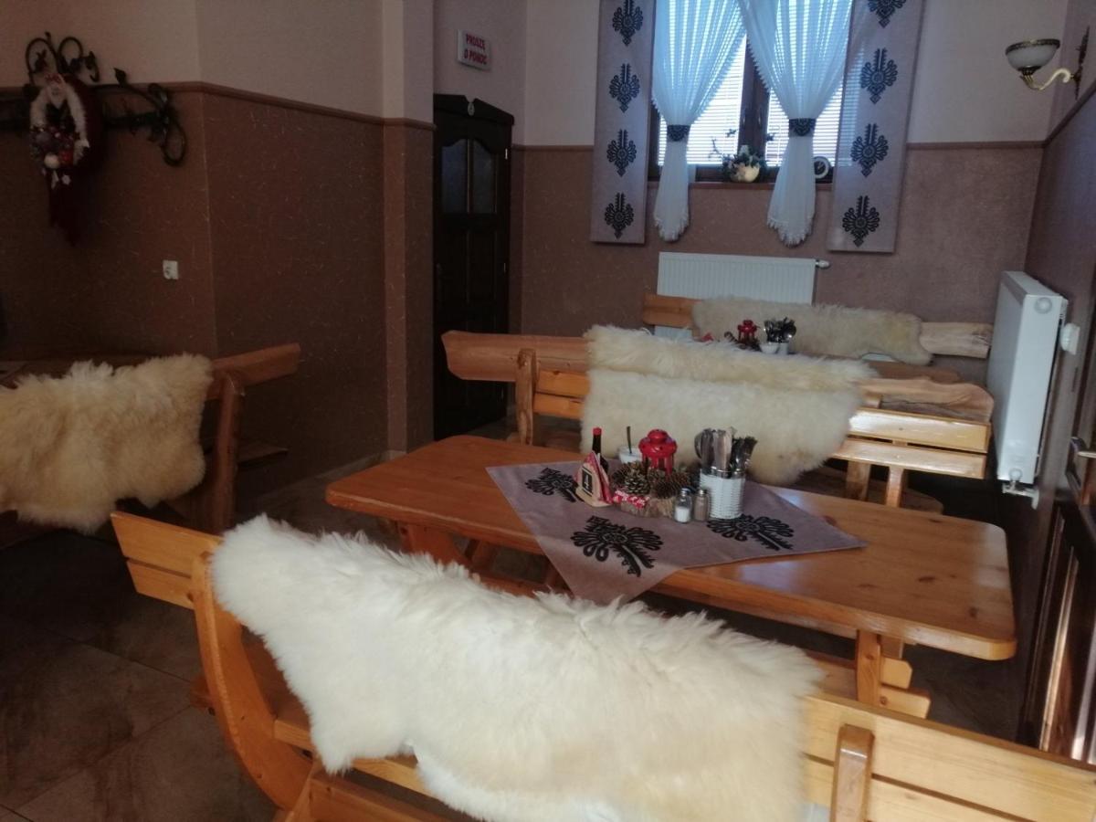 Nocleg ze śniadaniem Karczma Mikuda *